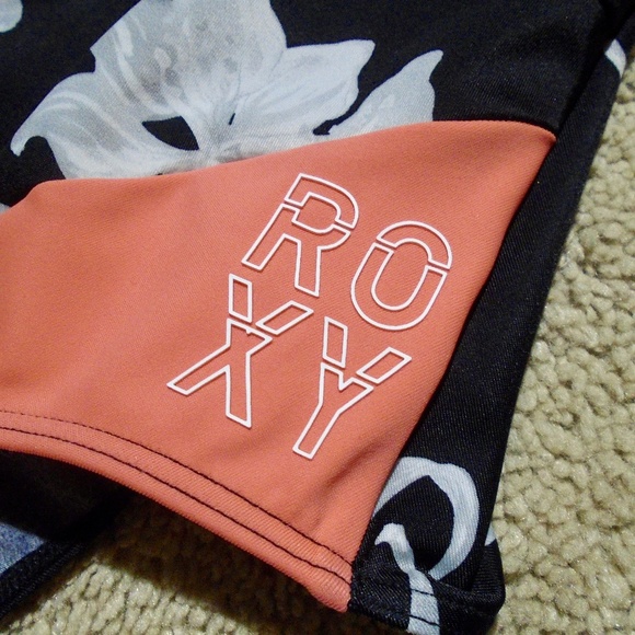 ROXY NEW Fitness Print One Piece Swimsuit S - Picture 5 of 9